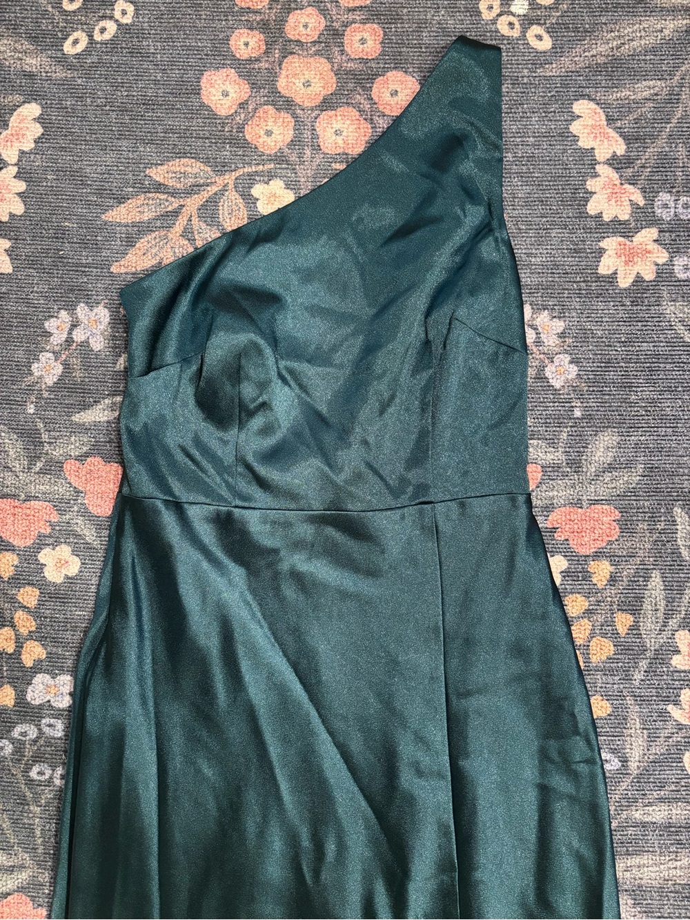 Kira Birdy Grey One-Shoulder Emerald Satin Dress